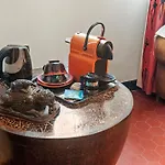 Les Dauphins Couette-café