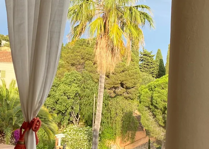 Bed and breakfast Les Dauphins 3*